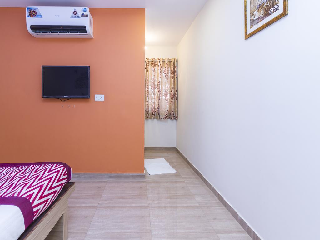 Oyo 2183 Hotel Fortune City Kammasandra Bagian luar foto